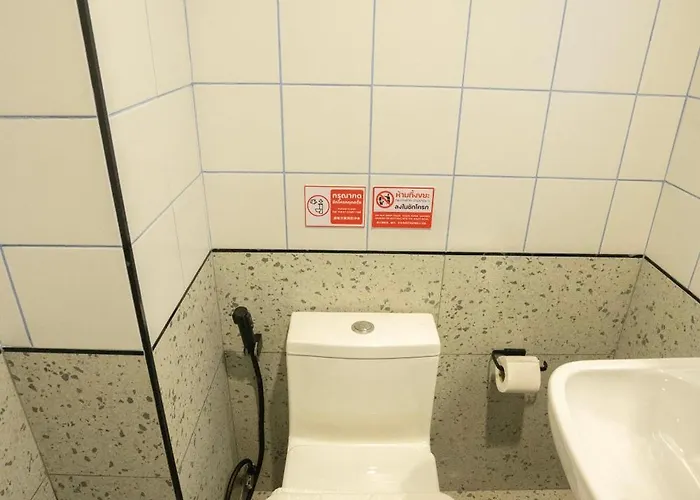 酒店 Infinite Hotel-ratchada 3*